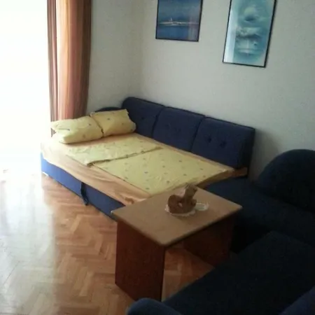Stone House Apartment *